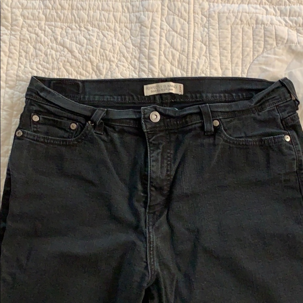 Gently used Black Levi’s Slimming Boot Cut sz 16M